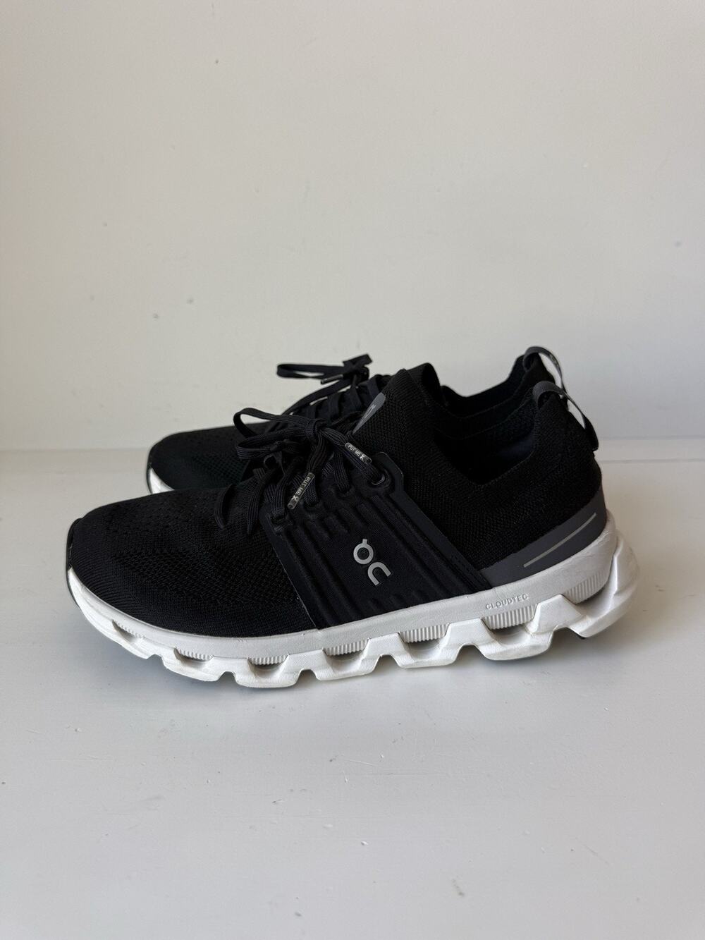 ON RunningCloudswift 3 Shoes Women's 8.5 Mens 7.5 All Black Good Condition